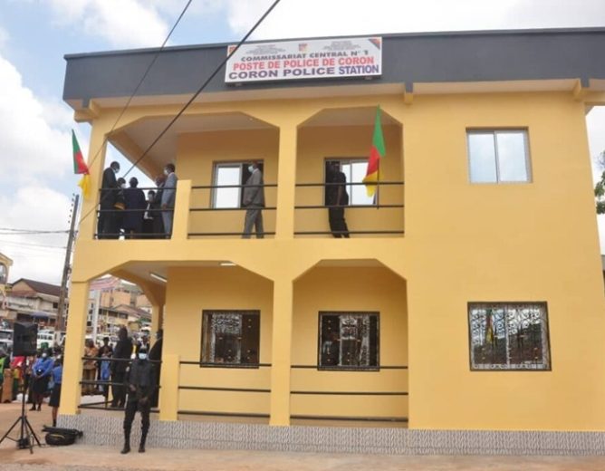 Le maire de la ville rétrocède cinq postes de police à la DGSN